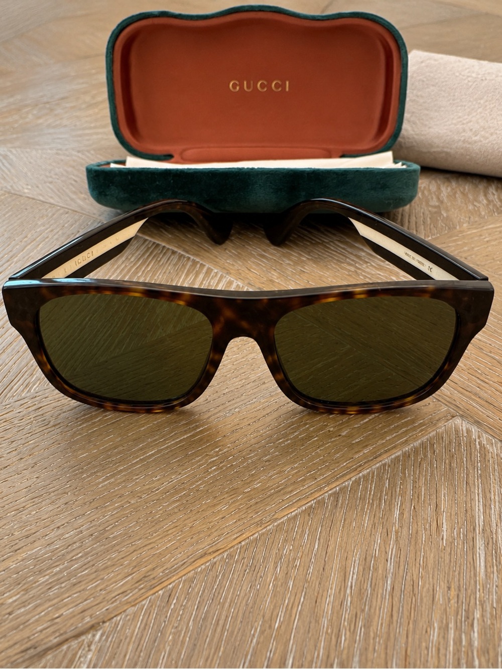 Gucci GG0341S 003 Sunglasses w/ Original Case & Cleaning Cloth - Picture 7 of 10